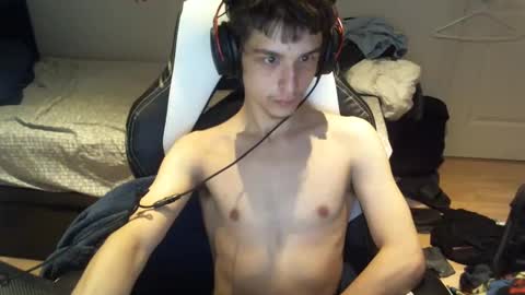 willfro_ online show from 10-19-25, 01:39