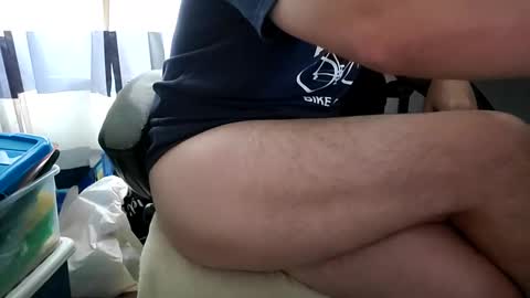 Snapshot of willi_zam chatting on 02-19-25, 11:25 Willi zam online show from 02-19-25, 11:25