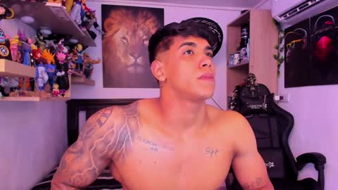 Snapshot of william_dracko9 chatting on 12-11-24, 05:21 Dracko online show from 12-11-24, 05:21