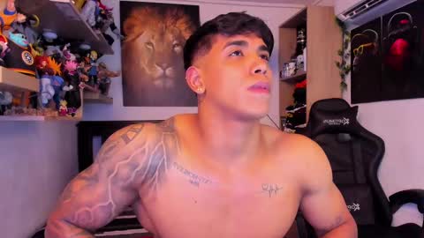 Snapshot of william_dracko9 chatting on 02-20-25, 06:17 Dracko online show from 02-20-25, 06:17