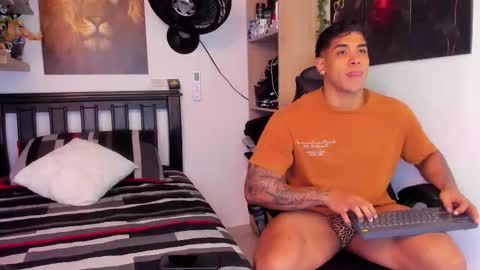 Snapshot of william_dracko9 chatting on 09-09-25, 07:35 Dracko online show from 09-09-25, 07:35