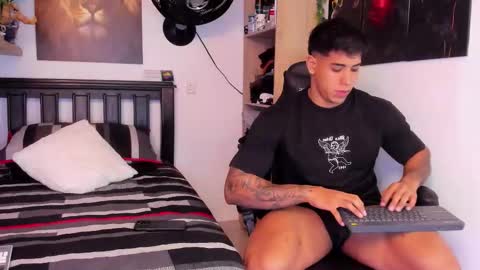 Snapshot of william_dracko9 chatting on 09-17-25, 04:03 Dracko online show from 09-17-25, 04:03