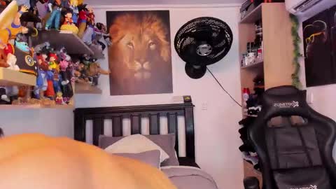 Snapshot of william_dracko9 chatting on 10-09-25, 04:10 Dracko online show from 10-09-25, 04:10