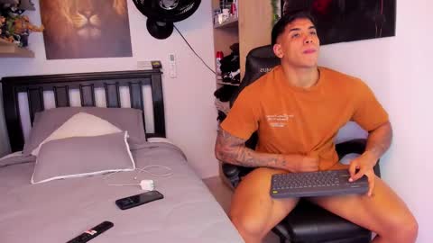 Snapshot of william_dracko9 chatting on 10-21-25, 08:31 Dracko online show from 10-21-25, 08:31