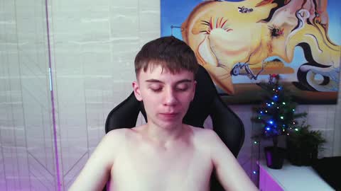 Snapshot of william_ross chatting on 12-27-24, 03:31 will online show from 12-27-24, 03:31