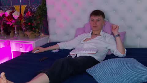 Snapshot of william_ross chatting on 01-09-25, 11:25 will online show from 01-09-25, 11:25