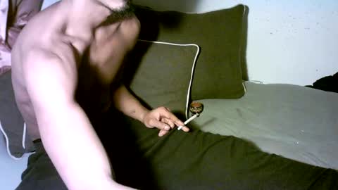 Snapshot of willingwillwet chatting on 12-14-24, 02:12 Call me Babe online show from 12-14-24, 02:12