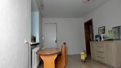 Wilhelmina better Willy online show from 09-17-25, 05:03