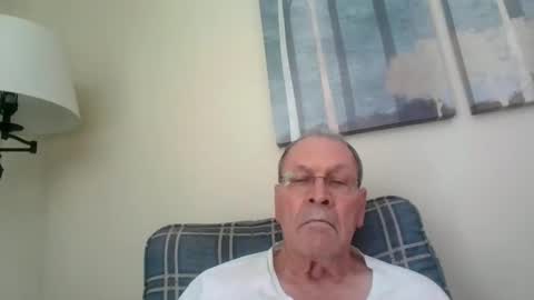 Snapshot of willnedoher chatting on 12-21-24, 03:42 Willhedoher online show from 12-21-24, 03:42