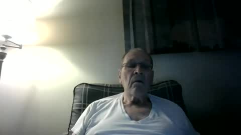 Snapshot of willnedoher chatting on 10-07-25, 12:35 Willhedoher online show from 10-07-25, 12:35