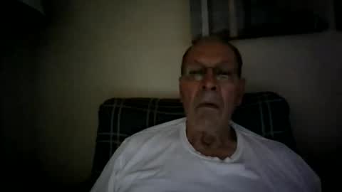 Snapshot of willnedoher chatting on 11-15-25, 02:35 Willhedoher online show from 11-15-25, 02:35
