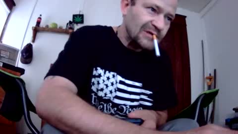 willydogg83 online show from 04-12-26, 12:10