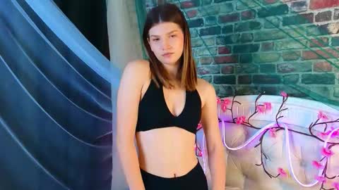 Vicki3 online show from 03-20-26, 07:24