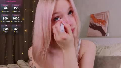 Mary online show from 02-06-26, 01:21