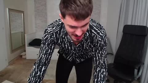 Snapshot of wilsonjules chatting on 12-30-24, 01:58 WilsonJules online show from 12-30-24, 01:58