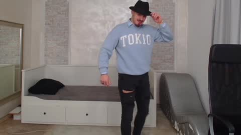 Snapshot of wilsonjules chatting on 01-04-25, 02:04 WilsonJules online show from 01-04-25, 02:04