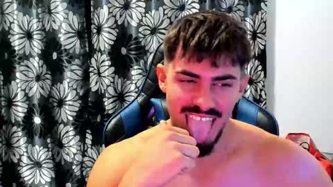 Snapshot of wilsonjules chatting on 09-23-25, 10:57 WilsonJules online show from 09-23-25, 10:57