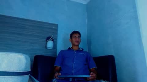 Wiltom online show from 11-18-25, 03:34