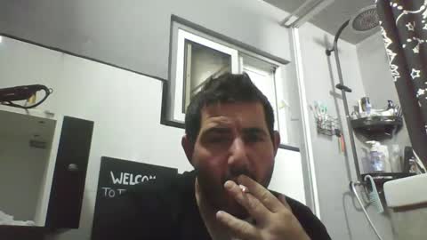 Snapshot of windowpane5 chatting on 12-25-24, 08:07 windowpane online show from 12-25-24, 08:07