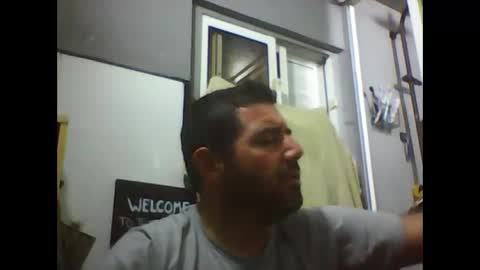 Snapshot of windowpane5 chatting on 12-04-25, 08:06 windowpane online show from 12-04-25, 08:06