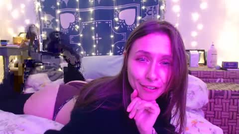 Eevie online show from 12-02-24, 11:51