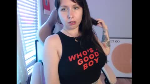 Eevie online show from 09-22-25, 11:18