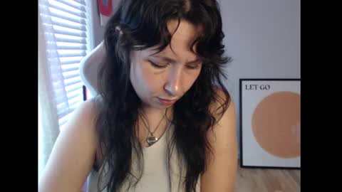 Eevie online show from 09-25-25, 11:52