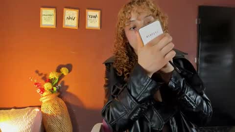 Snapshot of wini_fer chatting on 11-22-25, 12:26 Wini Fer online show from 11-22-25, 12:26