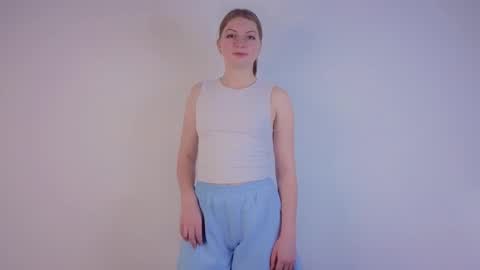 Snapshot of winniehubric chatting on 12-04-25, 01:26 Adaline online show from 12-04-25, 01:26