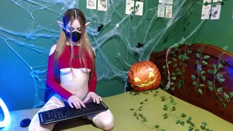 Winter online show from 10-24-25, 03:47