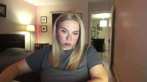 Winter Miracle online show from 11-02-25, 04:04