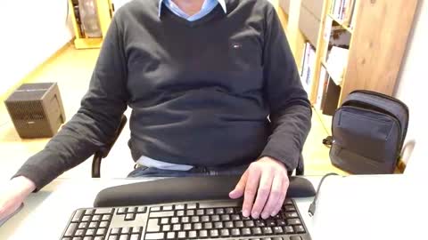 Snapshot of winterfreund99 chatting on 01-19-25, 03:21 winterfreund99 online show from 01-19-25, 03:21