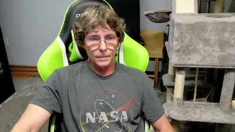 Snapshot of wirehead1970 chatting on 09-24-25, 10:02 wirehead1970 online show from 09-24-25, 10:02