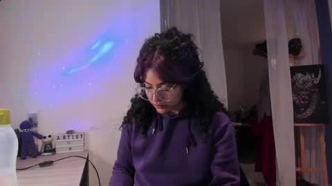     Luna Violeta  A r t i s t  online show from 02-17-25, 04:20