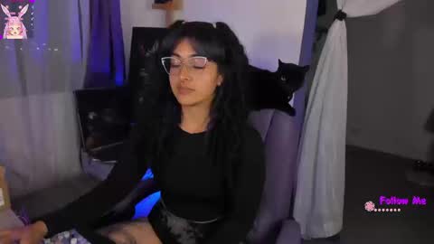     Luna Violeta  A r t i s t  online show from 09-13-25, 11:37