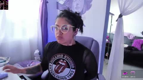     Luna Violeta  A r t i s t  online show from 10-17-25, 06:43