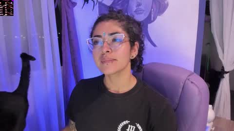 Snapshot of witchofhearts chatting on 12-01-25, 03:33 Luna Violeta A r t i s t online show from 12-01-25, 03:33