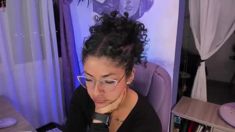 Snapshot of witchofhearts chatting on 12-02-25, 04:29 Luna Violeta A r t i s t online show from 12-02-25, 04:29