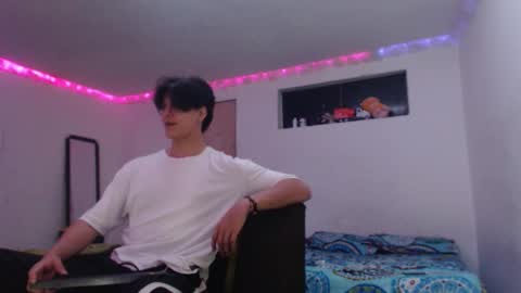 Snapshot of with_ken chatting on 02-13-26, 07:04 Ken online show from 02-13-26, 07:04