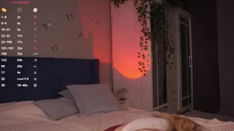 Snapshot of with_my_bae chatting on 12-05-25, 09:00 Hollis online show from 12-05-25, 09:00