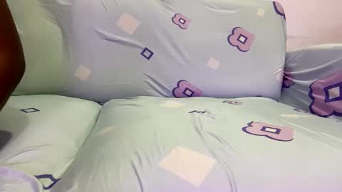 Snapshot of wizycandy_1 chatting on 01-24-25, 01:03 Wiz and Candy online show from 01-24-25, 01:03