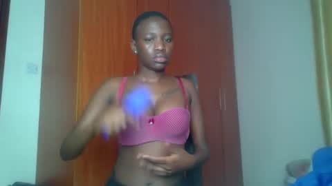 girlie o online show from 02-06-25, 03:59