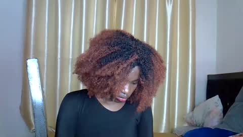 girlie o online show from 02-10-25, 05:09