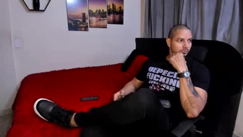 Magnus Dark independent model online show from 04-06-26, 04:46