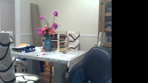 Snapshot of wobble444 chatting on 02-06-25, 12:43 wobble444 online show from 02-06-25, 12:43