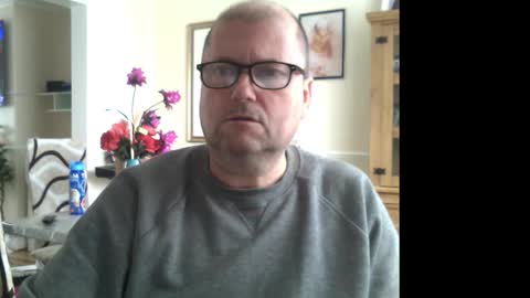 Snapshot of wobble444 chatting on 10-08-25, 10:24 wobble444 online show from 10-08-25, 10:24