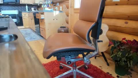 Snapshot of wobbleon chatting on 12-20-24, 08:34 Gobbleon online show from 12-20-24, 08:34