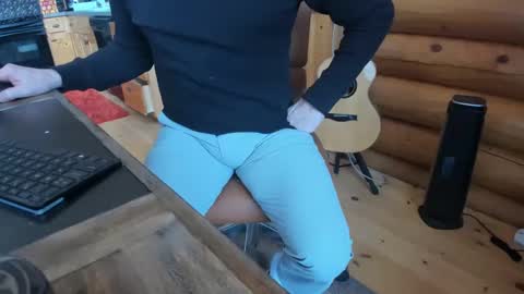 Snapshot of wobbleon chatting on 01-22-25, 08:59 Gobbleon online show from 01-22-25, 08:59