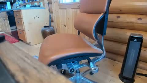 Snapshot of wobbleon chatting on 02-03-25, 09:07 Gobbleon online show from 02-03-25, 09:07