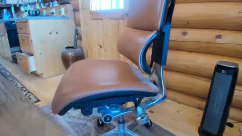 Snapshot of wobbleon chatting on 02-22-25, 06:41 Gobbleon online show from 02-22-25, 06:41